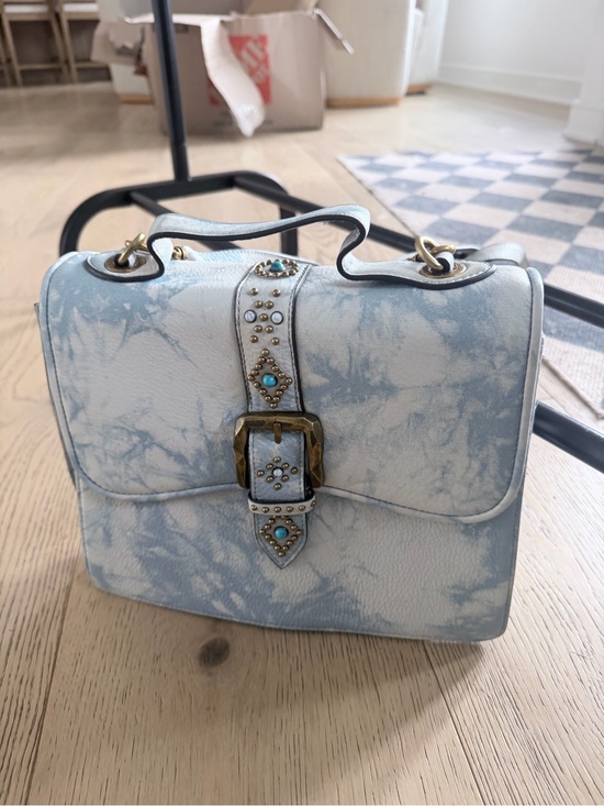 Aimee Kestenberg Handbags - Light Blue Tie-Dye western Crossbody Bag with Decorative Buckle